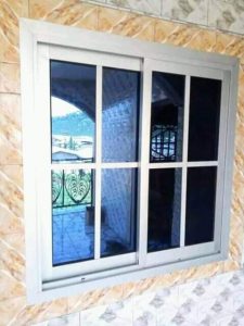fenêtre sur mesure à Arnac-la-Poste